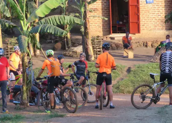 Vuelta al lago Mwamba